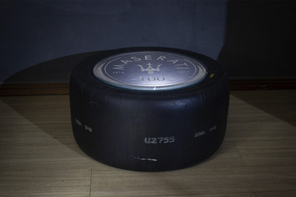 Mesa de Vidro Maserati para decoração - Ele Vai Pra Escola - Image 6